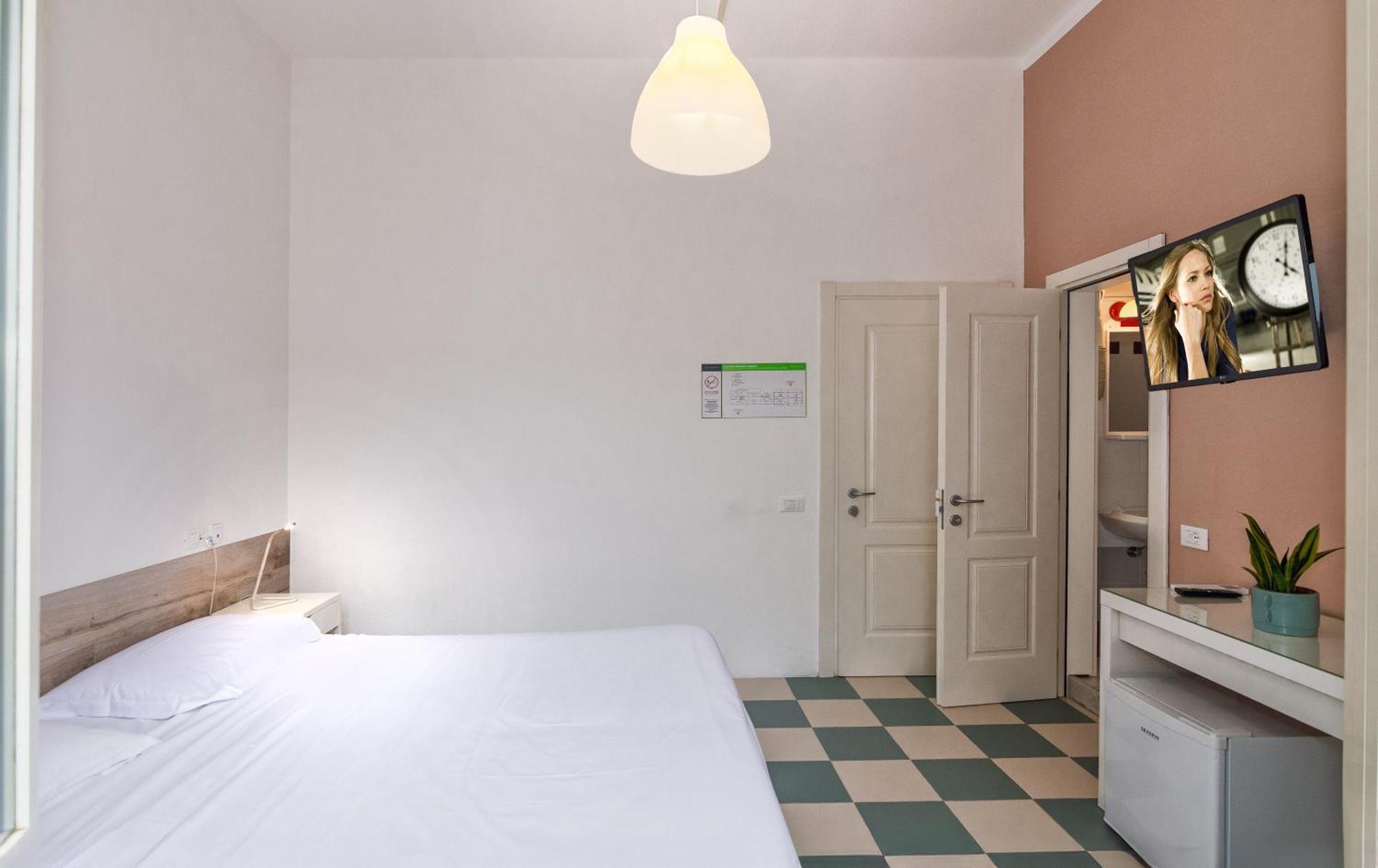 Hotel Happy Марина-ди-Пьетрасанта Экстерьер фото